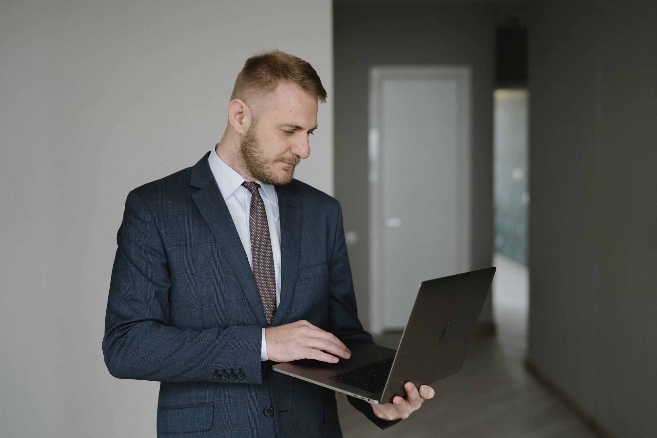 Trakti Contratti Esecutivi Pexels